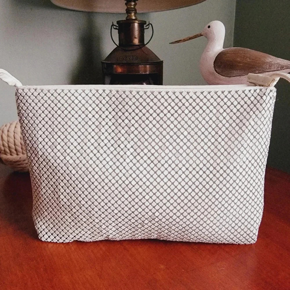 Vintage Whiting and Davis Ivory Enamel Metal Mesh & Leather Shoulder Bag - Picture 4 of 13